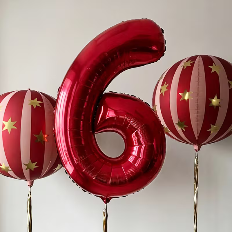 3 globos rojos con números de  - Balloon Pump Hand reseña y precio